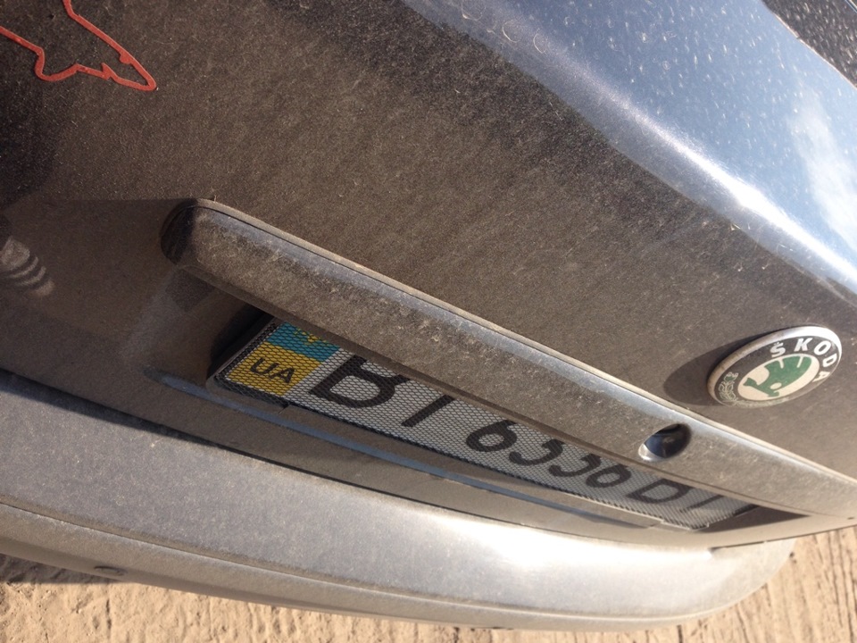 Уплотнитель ручки багажника ч.2 — Skoda Octavia A4 Mk1, 1,9 л, 2008 ...
