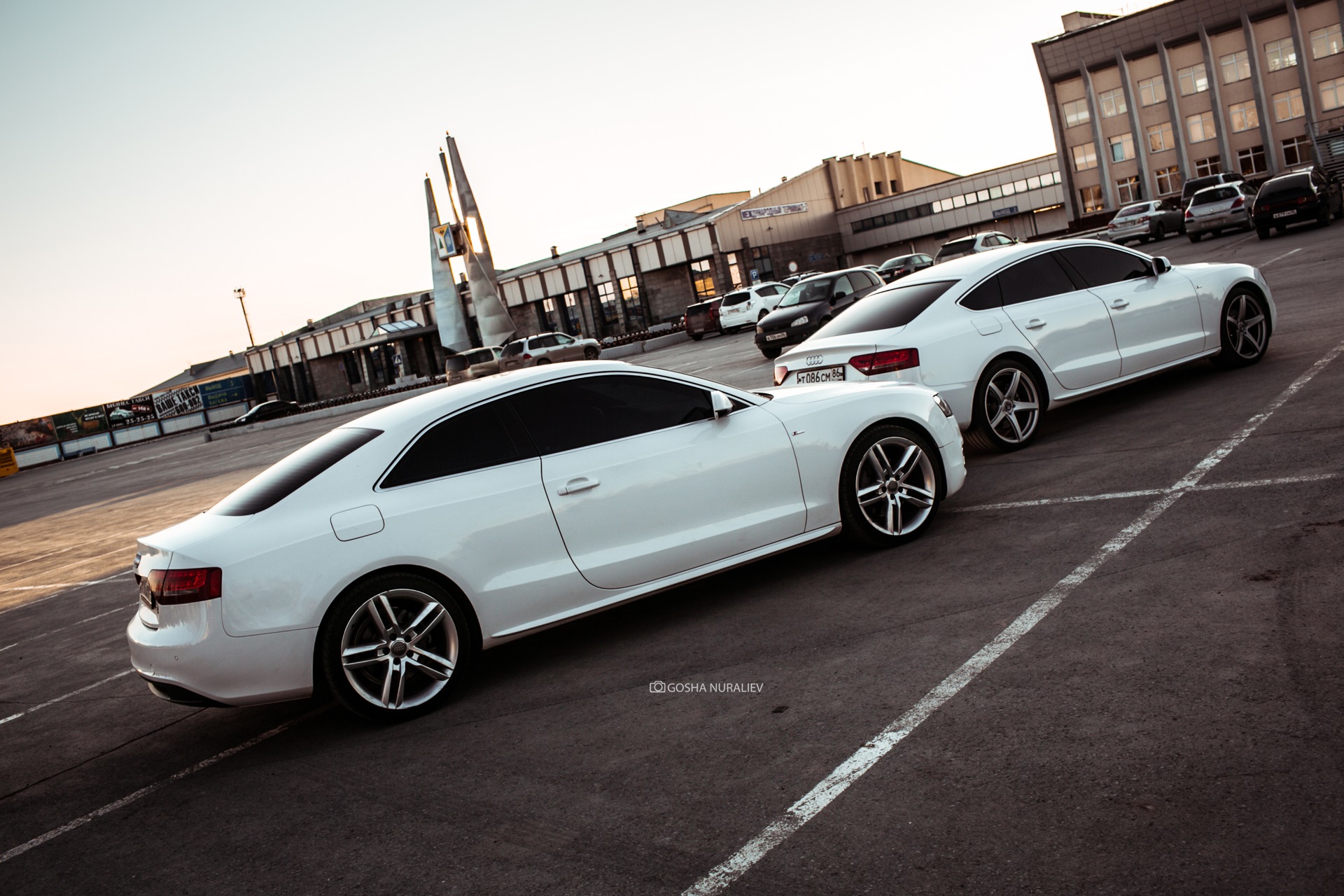 Roma a5 white. Audi a5 Coupe r20. Audi a5 Coupe r18. Audi a5 2010 Спортбэк Vossen. Ауди а5 купе черная на ВОССЕНАХ р19.