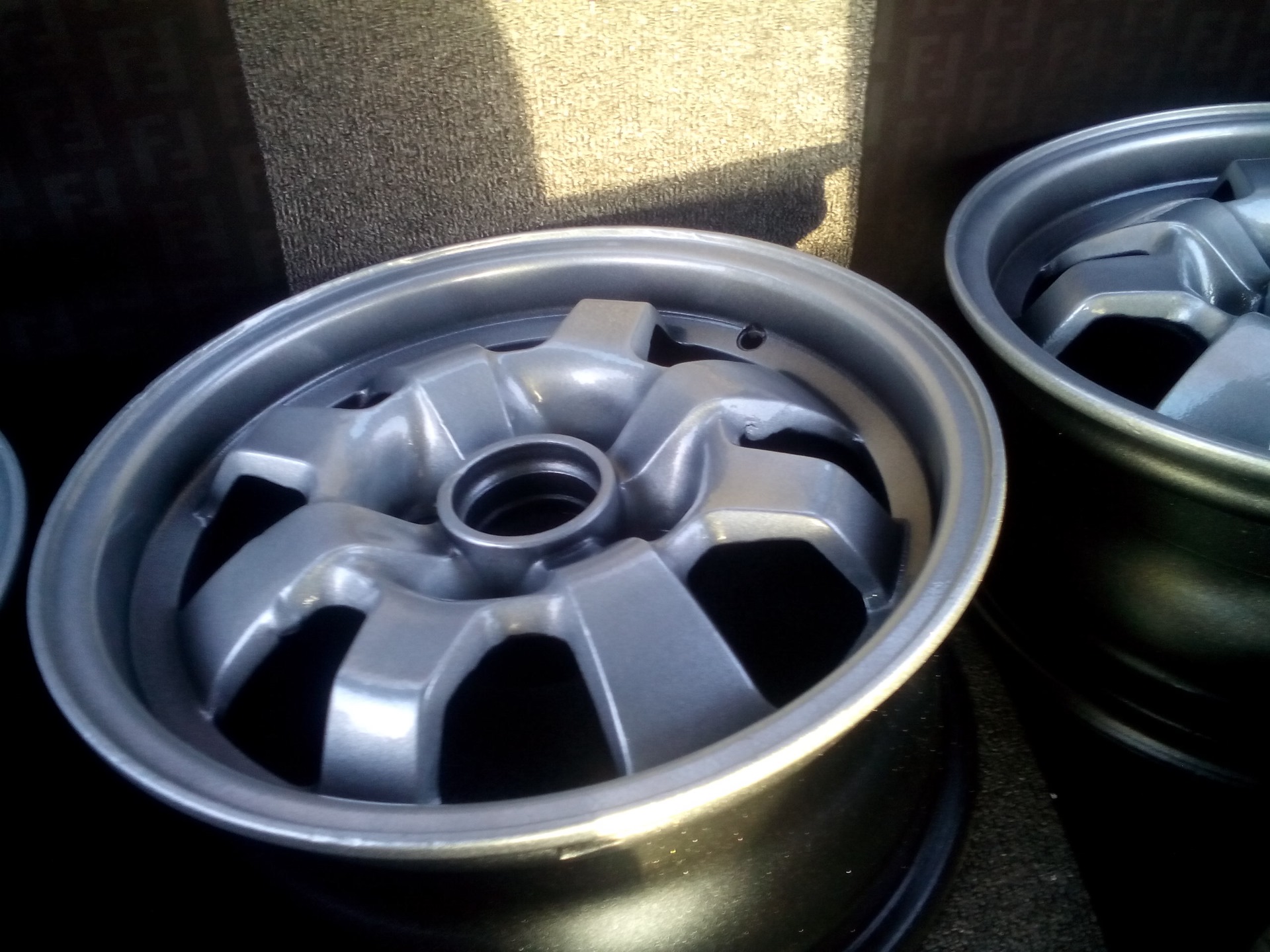 диски dezent ta silver. 6 et40 brilliant silver. диски 5*108 италия. Storm zr f5210 hs r17. 4 et50 bd.