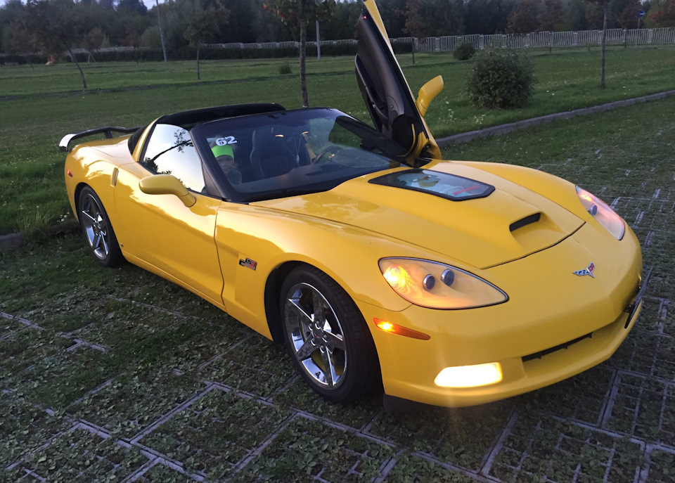 Chevrolet Corvette 2005 Orange