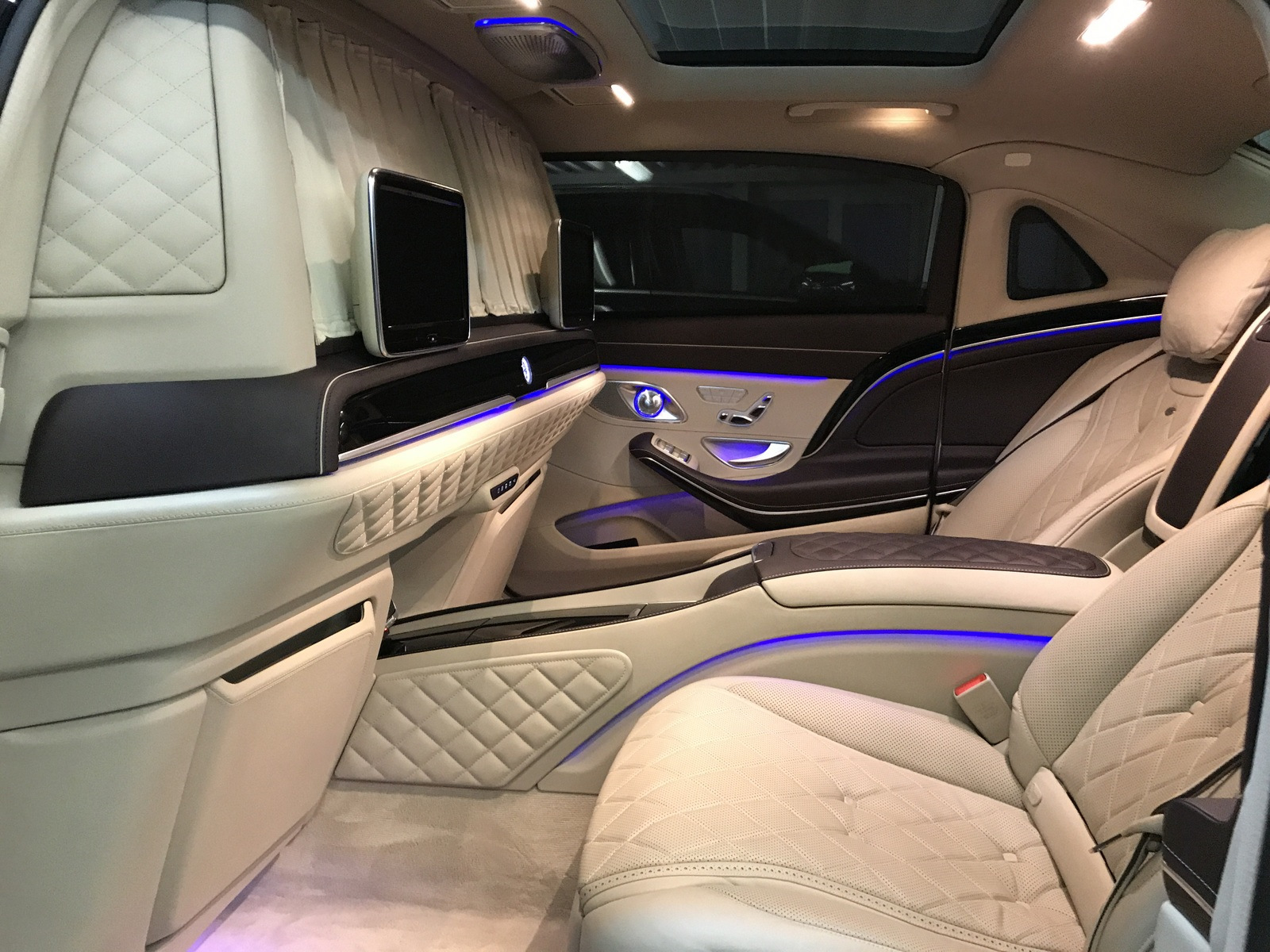 Maybach 62s салон