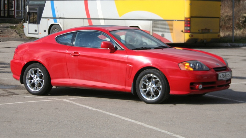 Hyundai Tiburon 2003 2 0