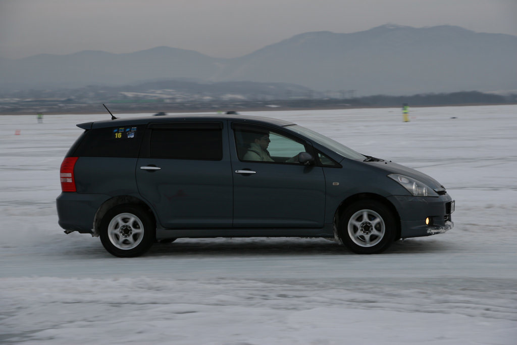 Автомобили тойота улан удэ. Тойота Виш 4wd. Toyota Wish хэтчбек. Toyota Wish, 1.8 л., 2009 года. Тойота Виш 4 ВД 2020.