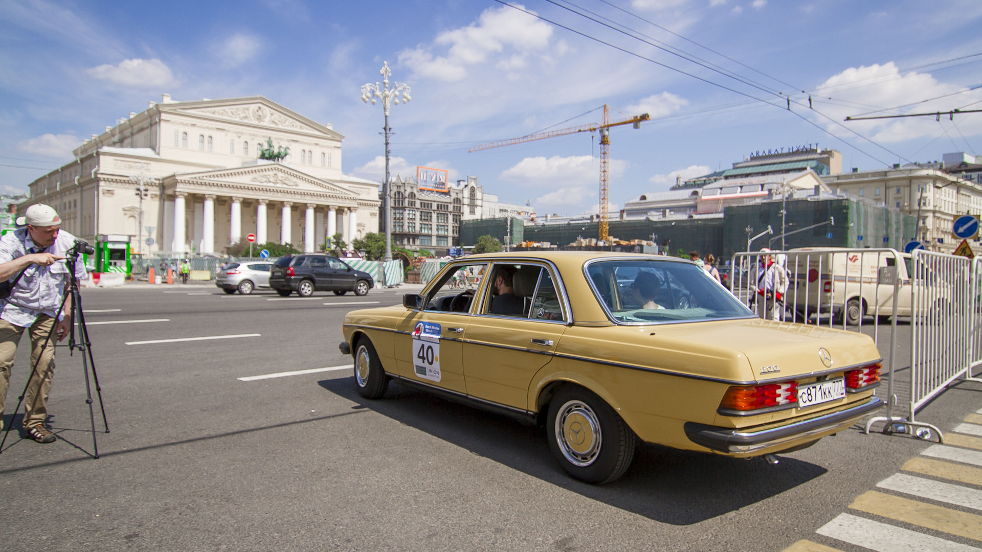 Mercedes-Benz W123 2.0 бензиновый 1977 | Sahara Yellow на DRIVE2