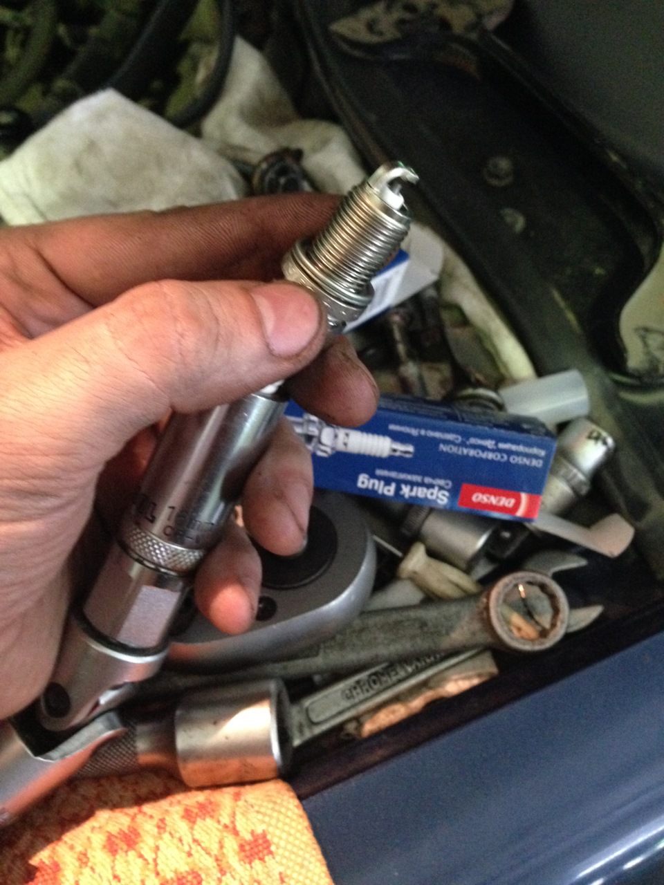 Замена свечной прокладки. Свечной ключ для Subaru. Свечи ej204. Свечи зажигания на двигатель ej204. Свечи ej225.