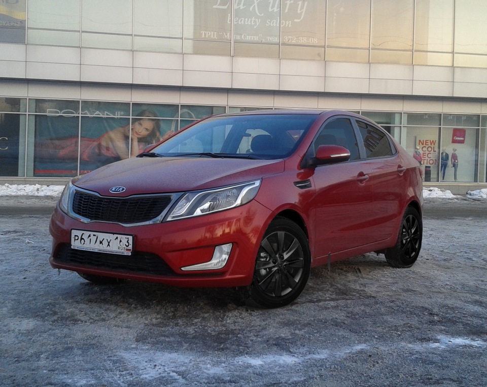 Kia Rio 3 красная