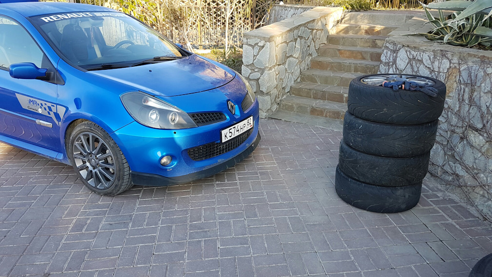 шины renault clio 3. Clio sport 2. рено клио рс 3. колеса рено клио 3 17. шины renault clio 3.
