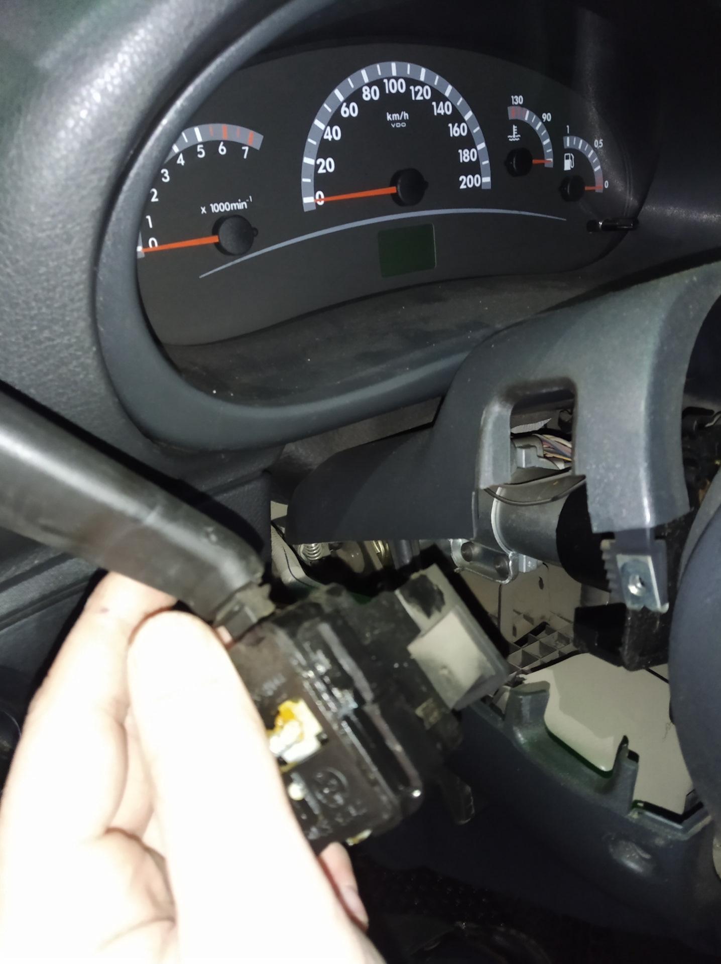 Под рулевой переключатель 😬 — Lada Калина Хэтчбек (1G), 1,4 л, 2012 ...