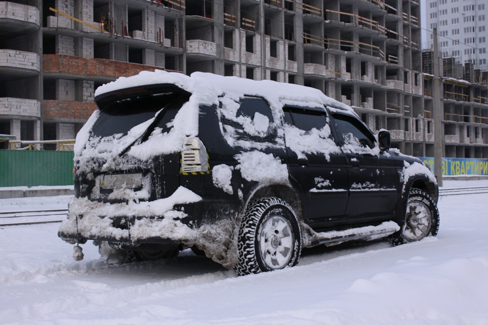 Внедорожник снег. Машина зимой. Внедорожник снег. Джип вранглер по снегу. Джип вранглер зимой.