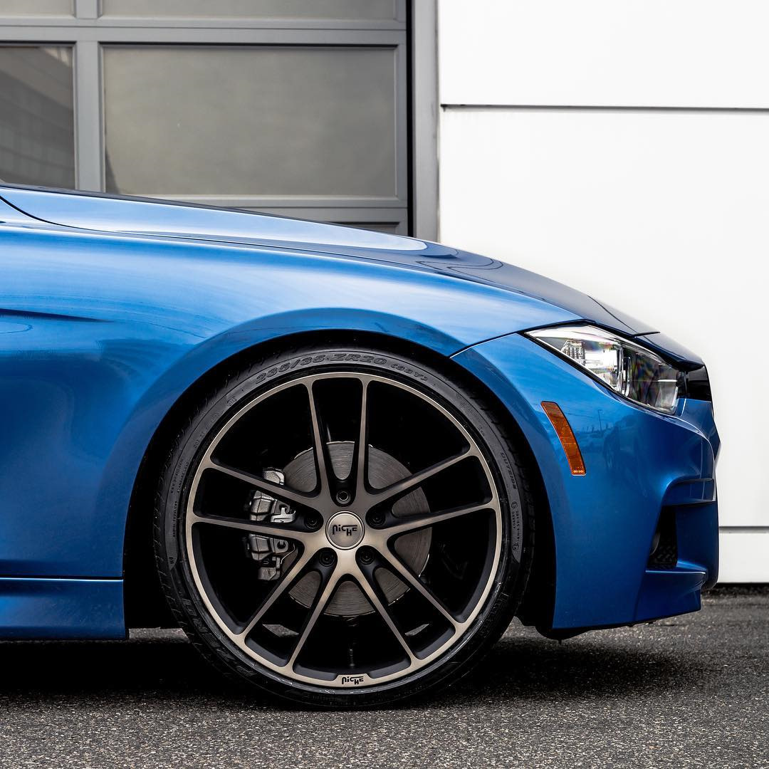 Диски бмв. BMW f30 r20. BMW f30 диски. BMW 3 hre r20. Диски r20 f30.