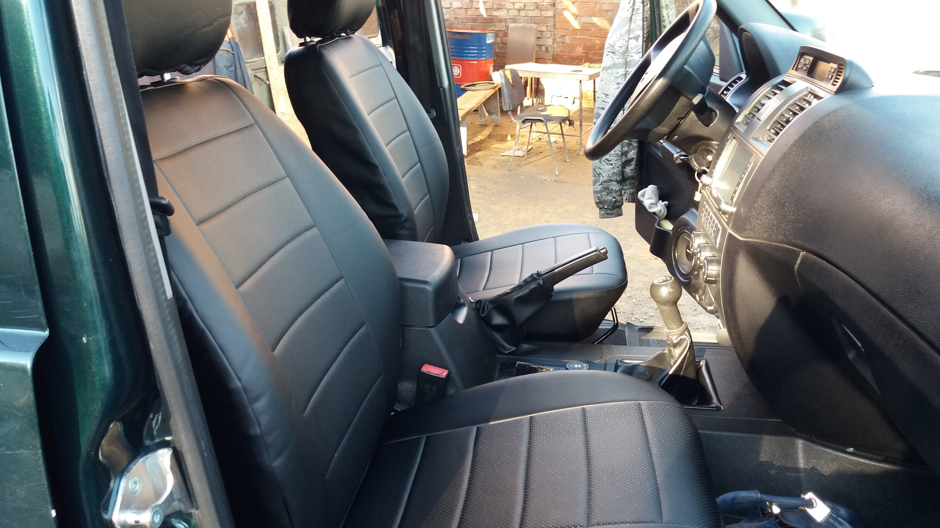 чехлы эко кожа — УАЗ Pickup, 2,7 л, 2015 года | аксессуары | DRIVE2
