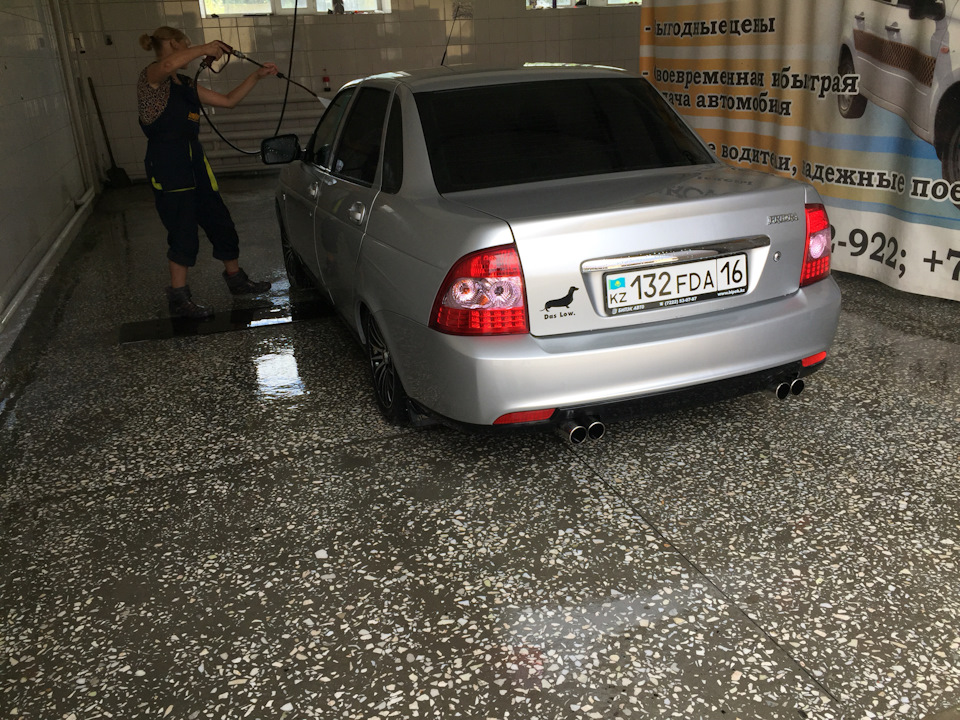 Раздвоенный выхлоп — Lada Приора седан, 1,6 л, 2014 года | стайлинг ...