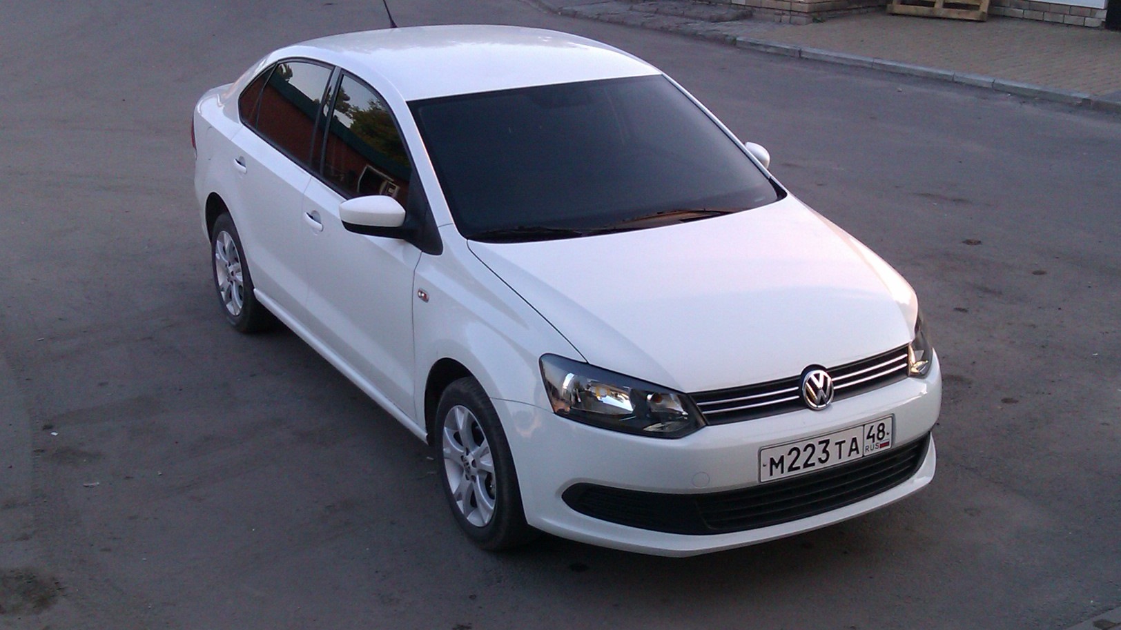 Volkswagen Polo sedan 2014