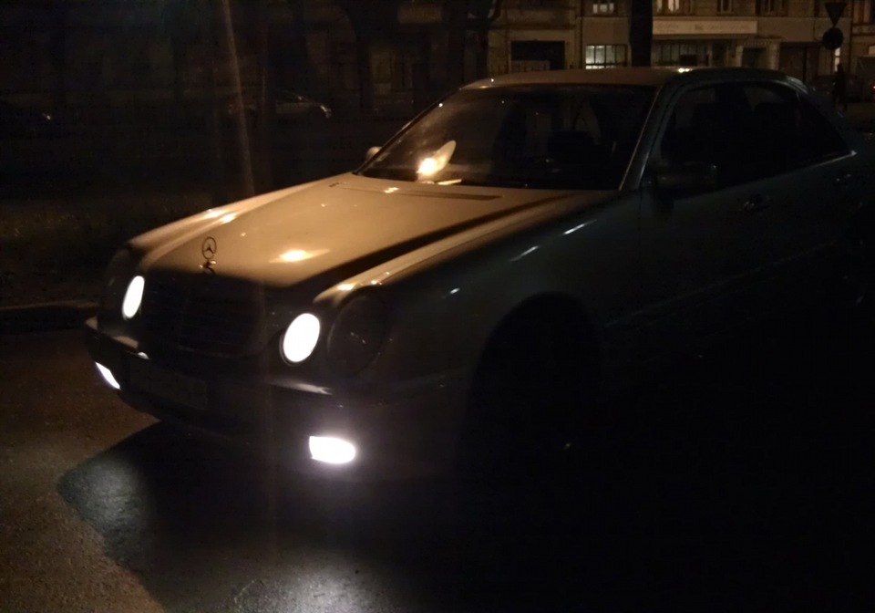 LED в габариты — Mercedes-Benz E-class (W210), 2,7 л, 2001 года ...