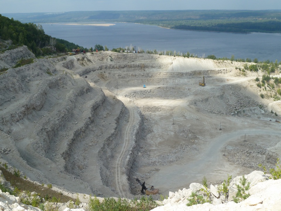 Адреса карьеров. Карьер богатырь Самарская лука. Ширяево карьер. Жигулевский карьер Самарская область. Карьер богатырь Жигулевск.