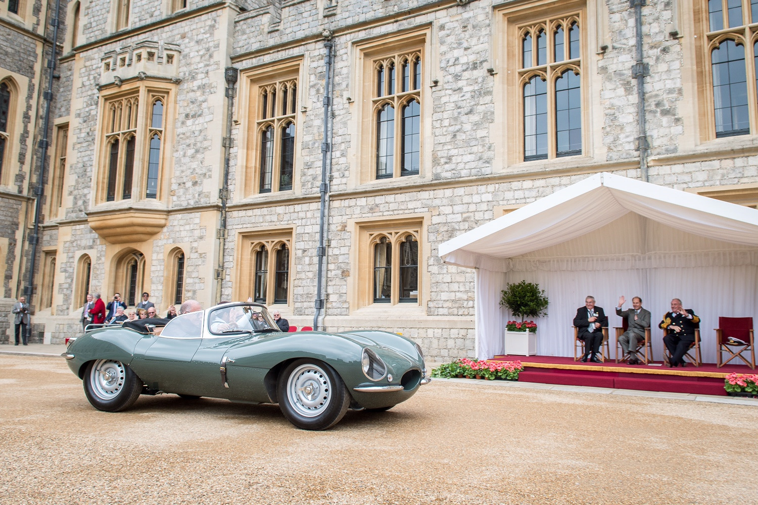 Windsor машина. Виндзор машина. Jaguar XKSS. Windsor Jaguar e-Type где находится.