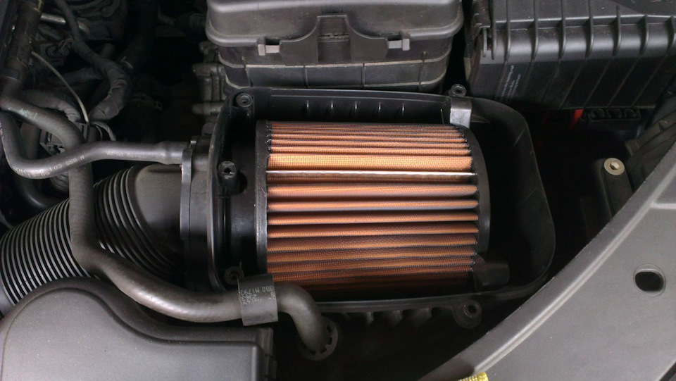 Replace original Air filter with Sprintfilter Supercompetion — Volkswagen  Golf Plus, 1,4 л, 2009 года, расходники
