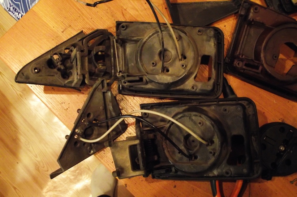 снизу та самая непеределываемая, только механическая, подошва — Opel Rekord E