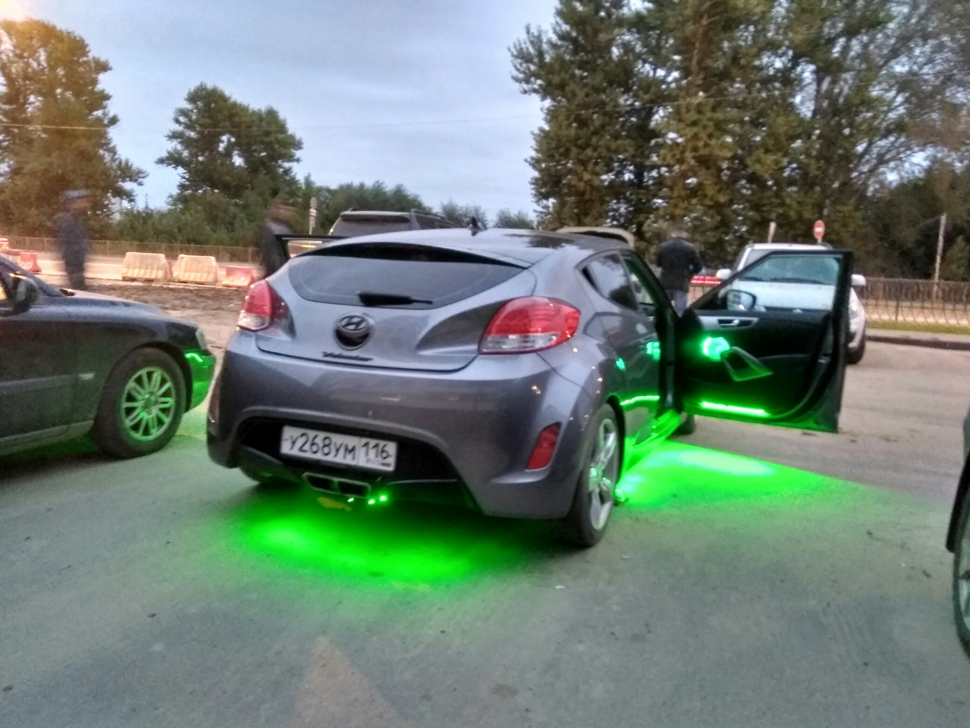 Hyundai Veloster 2014 двери