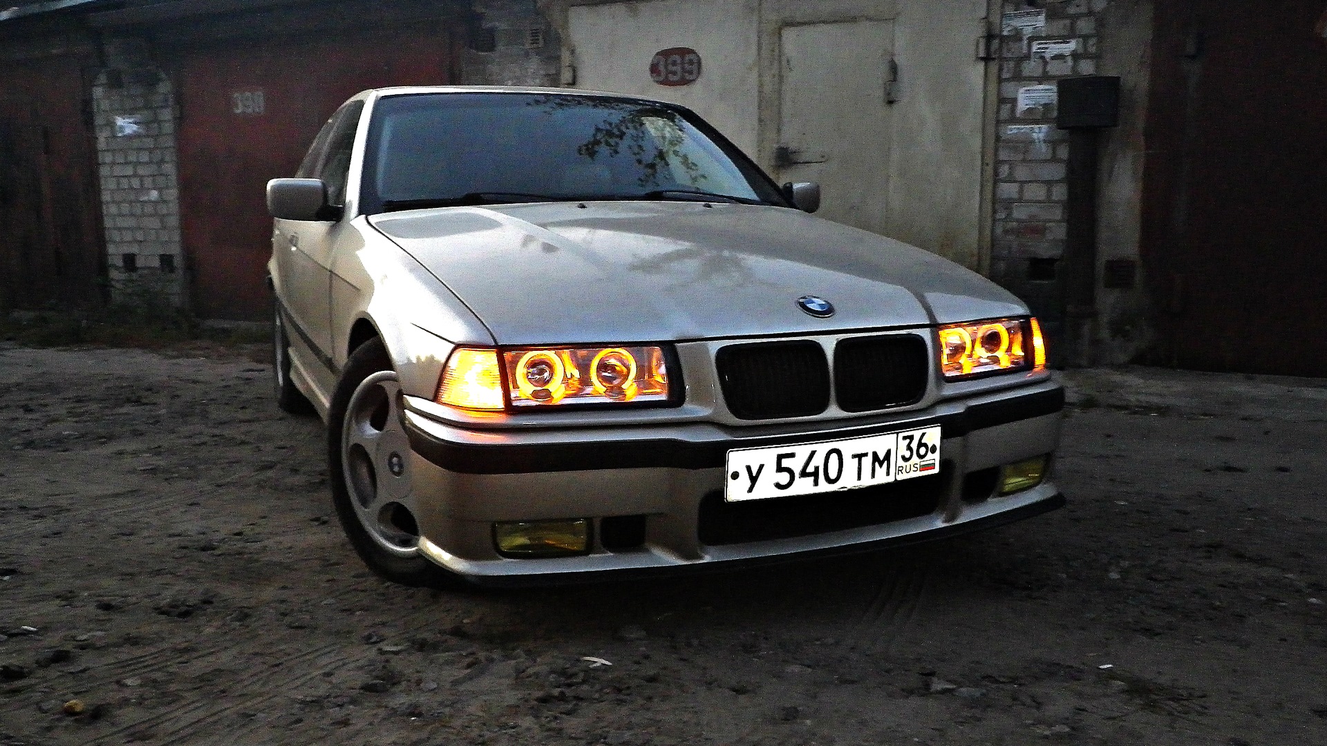 BMW 3 series (E36) 1.8 бензиновый 1991 | ,здесь сисек не будет )) на DRIVE2