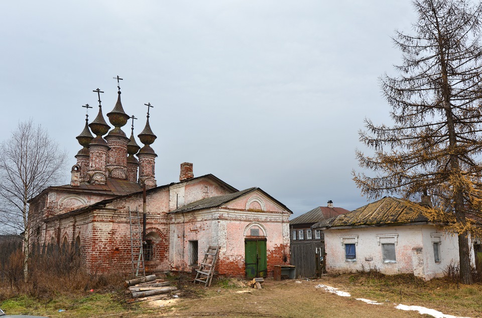 Подслушано судай. Село Судай Костромская область. Судай Костромская область школа. Заброшенные церкви из Солигалича в Судай. Успенский собор Кологрив.