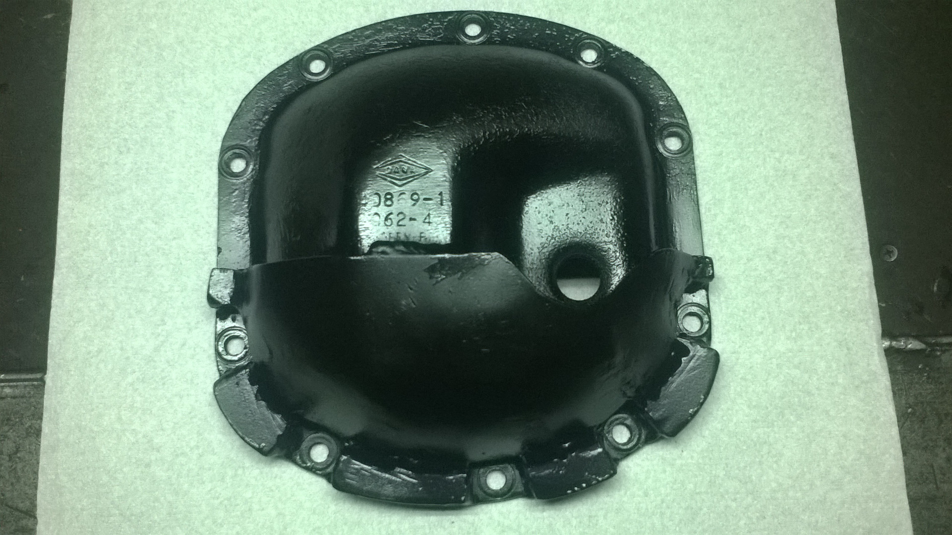 крышка бортовой мтз 82 72-2308016. крышка редуктора f3000. крышка редуктора заднего моста форд транзит 2001 года. крышка корпуса мтз 72-2308016. крышка редуктора заднего моста рм 500-2.