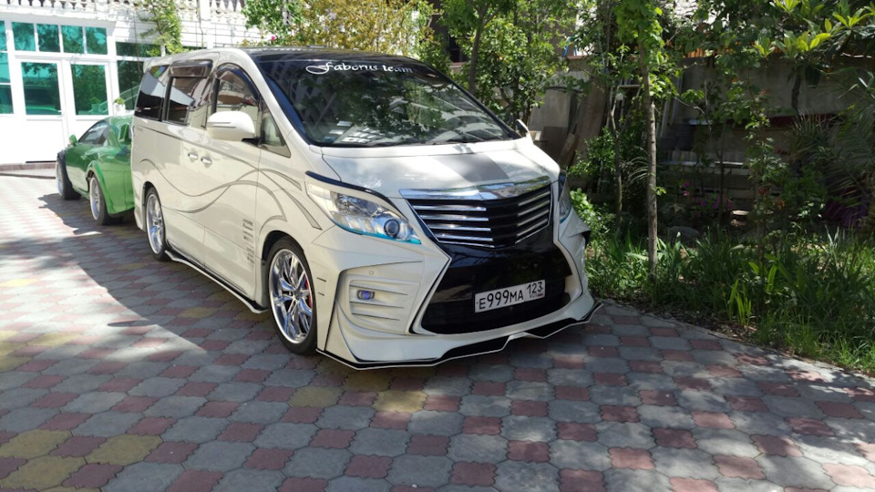 Toyota alphard drive2