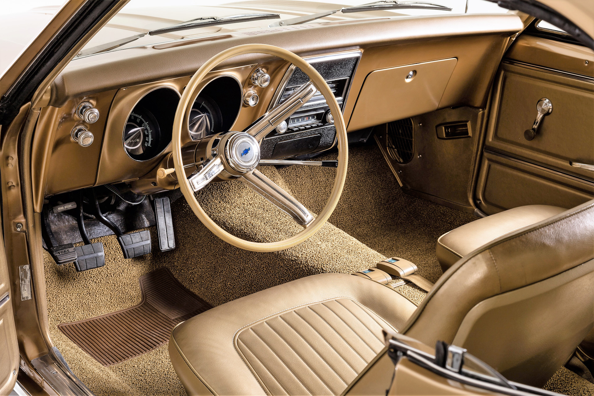 Охота на "Мустанга": история Chevrolet Camaro 1967-1969.
