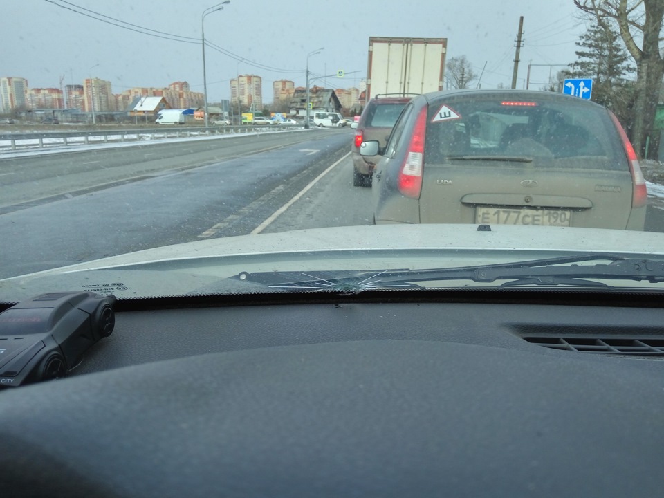 даже внутрь куски упали, почти насквозь пробило… — Renault Duster (1G)