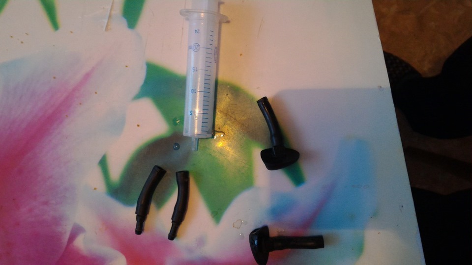 Забились форсунки стеклоомывателя — Peugeot 407, 1,8 л, 2006 года ...