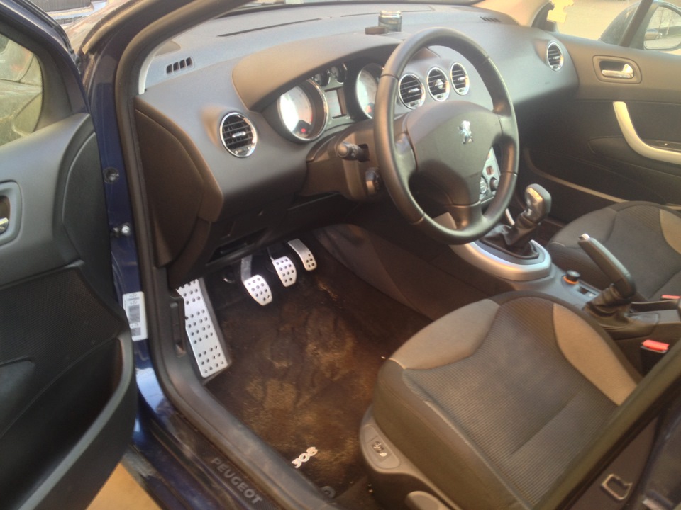 Установка педалей — Peugeot 308 (1G), 1,6 л, 2008 года | стайлинг | DRIVE2