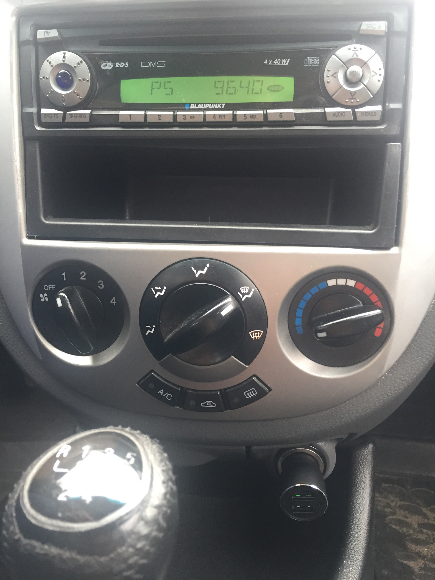 Fm-трансмиттер Xiaomi Roidmi 2 — Chevrolet Lacetti 5D, 1,4 л, 2008 года ...