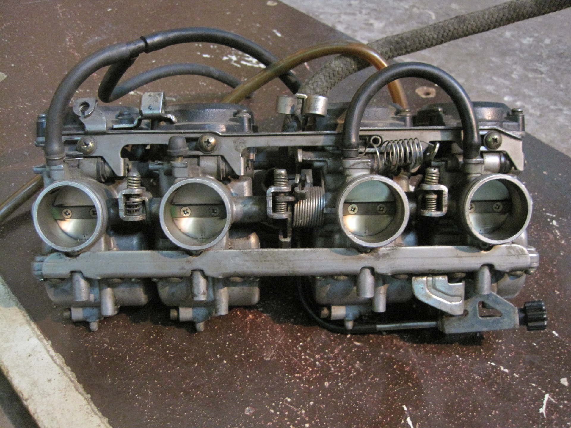 всасывающий карбюратор. дроссельный карбюратор. карбюратор армада 150 квадроцикл. дроссельный карбюратор. карбюратор пз 27.