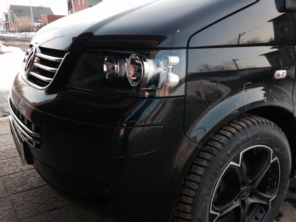 Замена фар и ламп головного света — Volkswagen Multivan (T5), 2,5 л ...