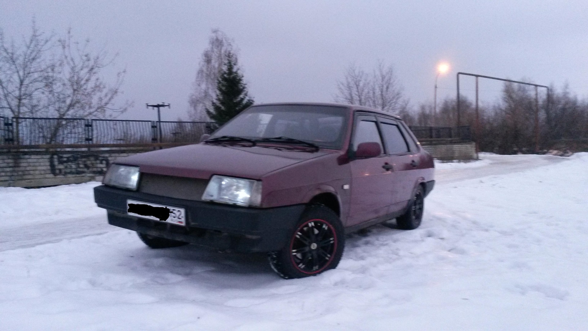 Lada 21099 1.5 бензиновый 1999 | малиновая на DRIVE2