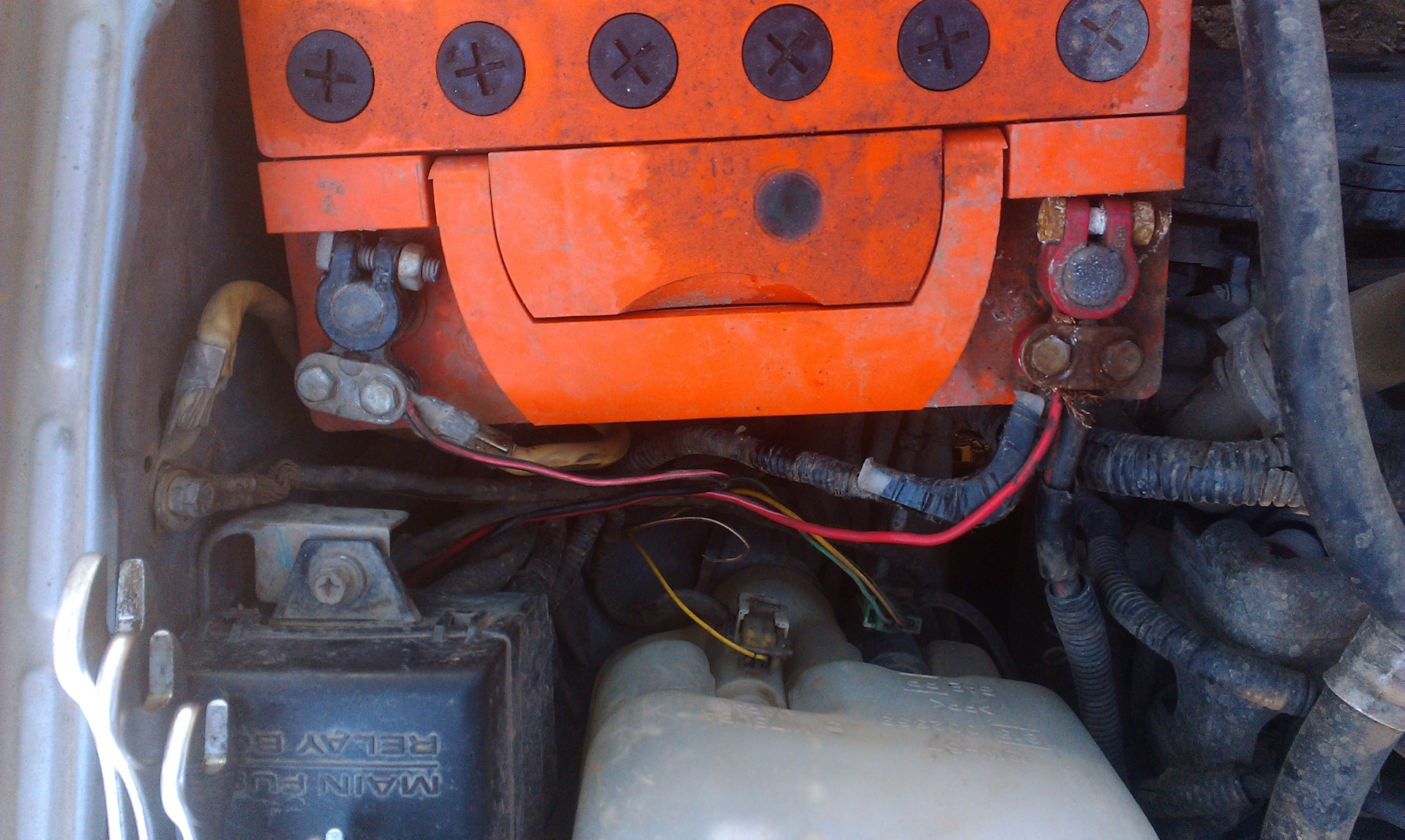 Еще когда забирал машину у предидущего владельца, выяснилась какая-то  проблема со стартером(хотелось так думать). А именно — в какието моменты,  ...