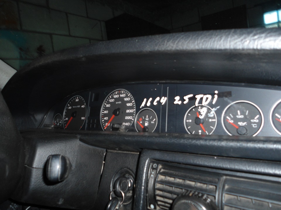 новая приборка — Audi 100 (C4), 2,5 л, 1992 года | аксессуары | DRIVE2