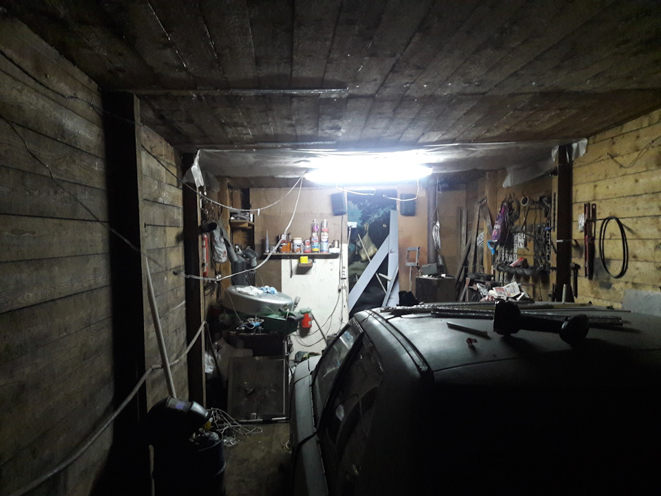 как разместить свет в гараже