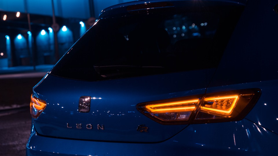 SEAT Leon FR Ментоловый леденец
