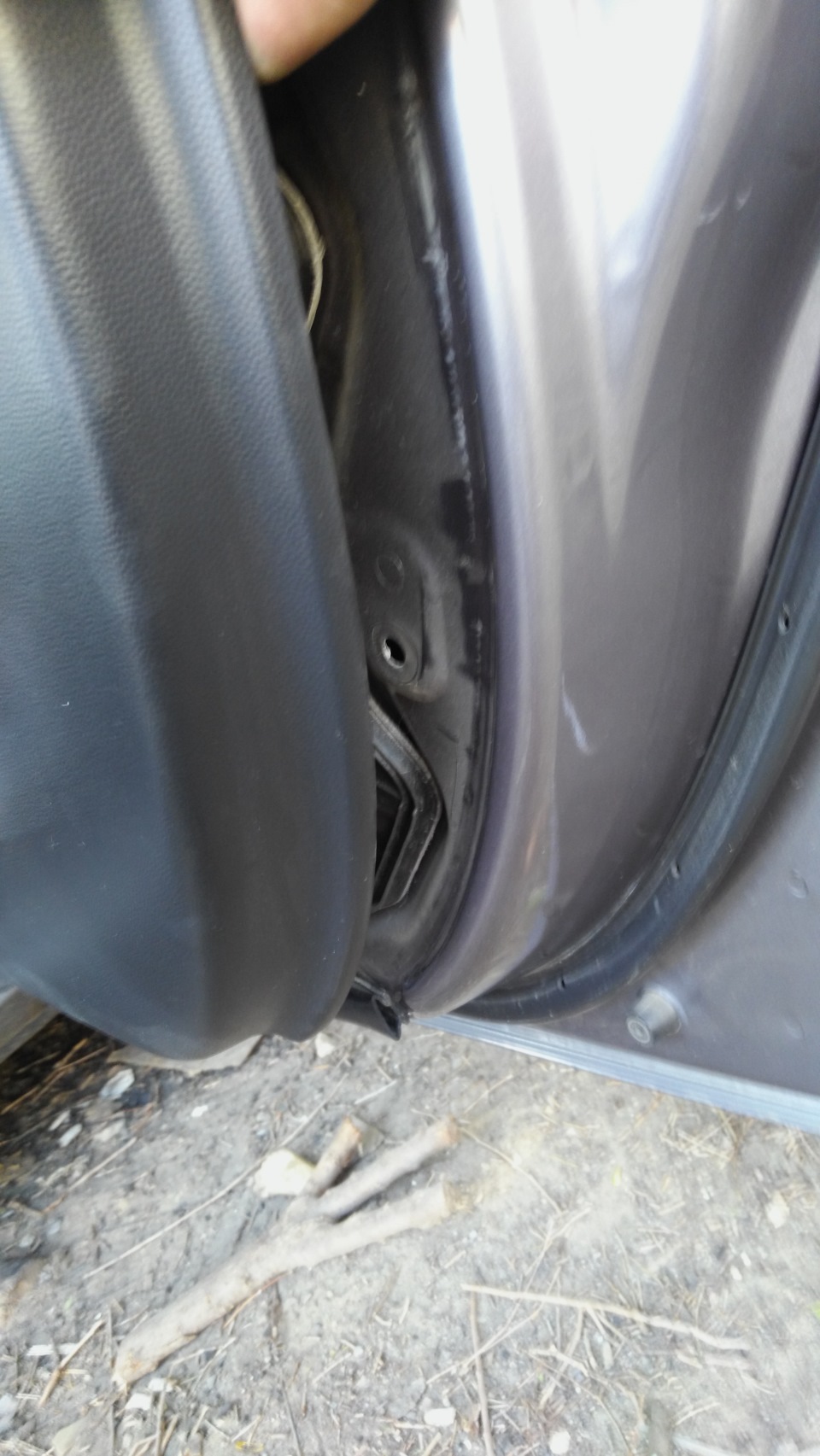Ремонт ограничители двери — Mazda 3 (1G) BK, 2 л, 2006 года | своими ...