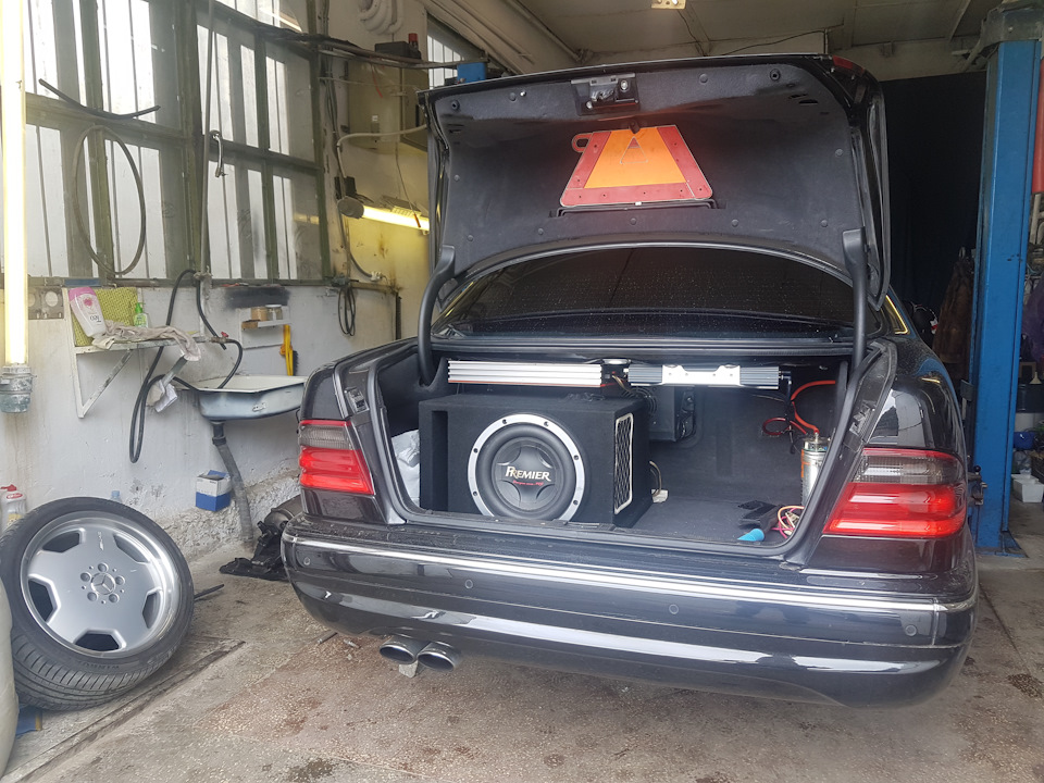 Фото — Mercedes-Benz E-Class (W210), 3,2 л, 2001 года | аксессуары | DRIVE2