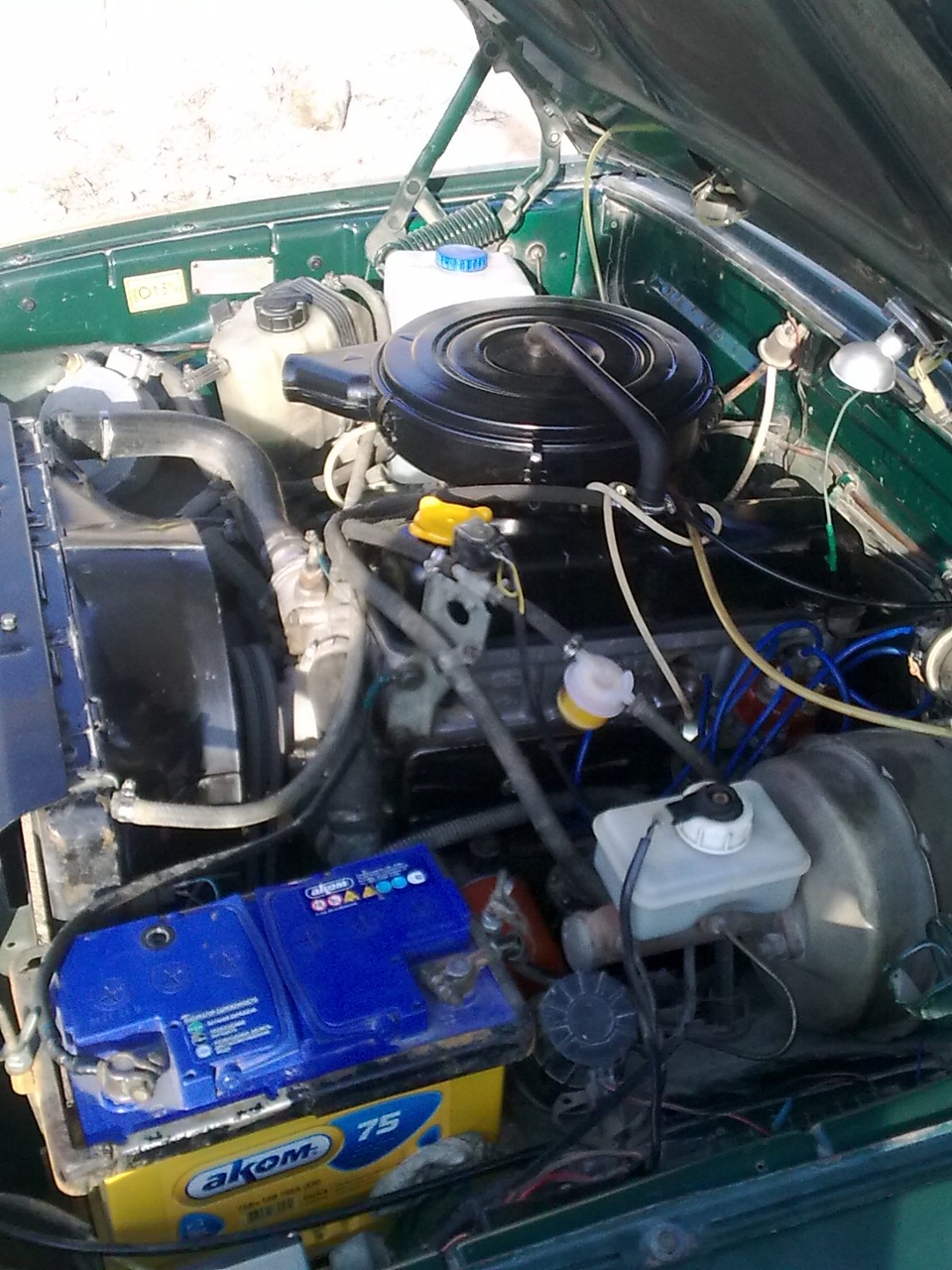 Подкапотное пространство - ГАЗ 3110, 2,4 л, 1999 года плановое ТО DRIVE2