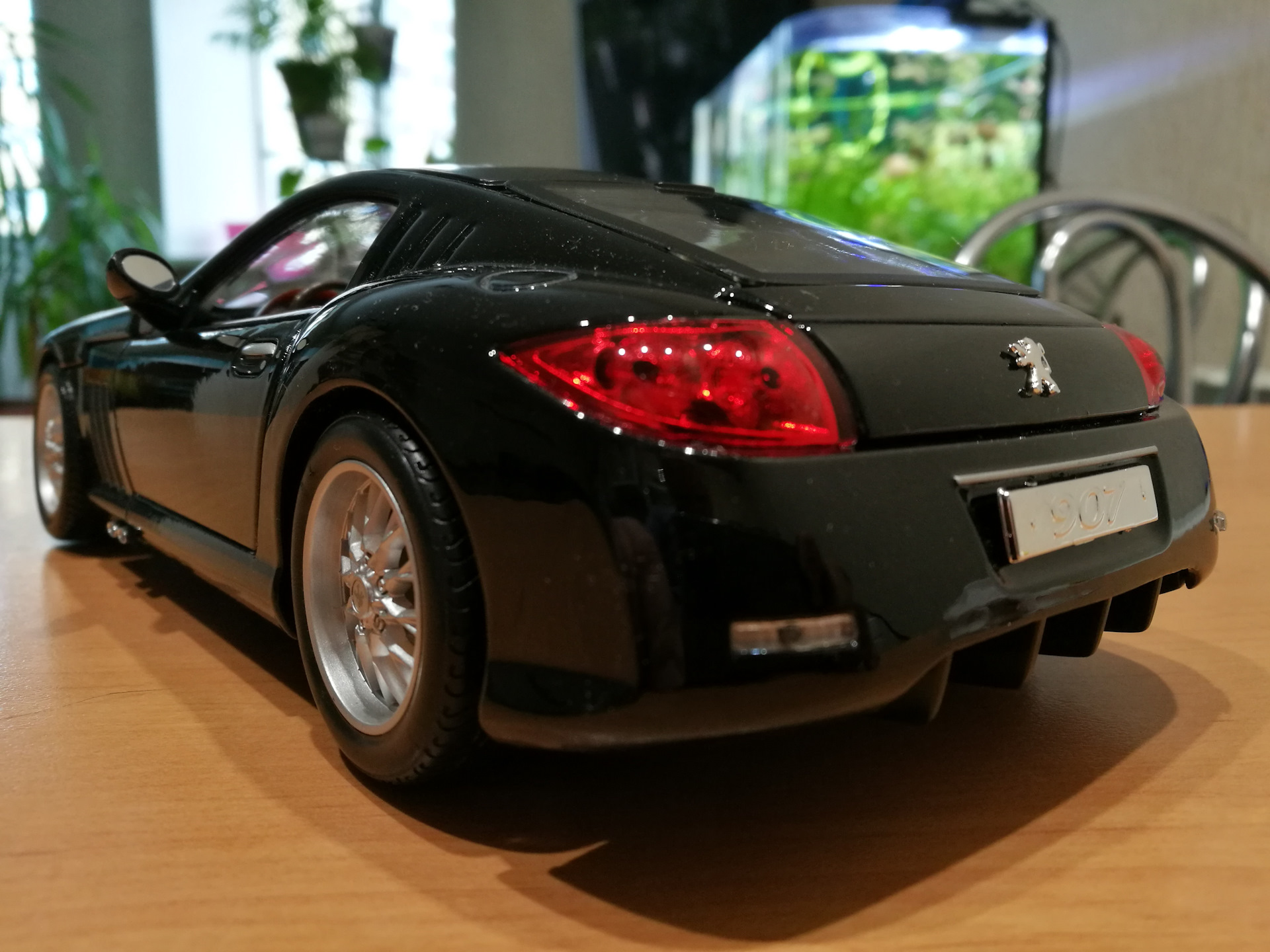 Peugeot 907 2004