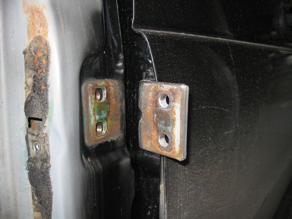 Разрыва на дверь. Петли двери УАЗ 469 усиленные. Дверные петли УАЗ 3303. Пластина ответная петли двери УАЗ Патриот. Петля двери задка УАЗ Патриот.