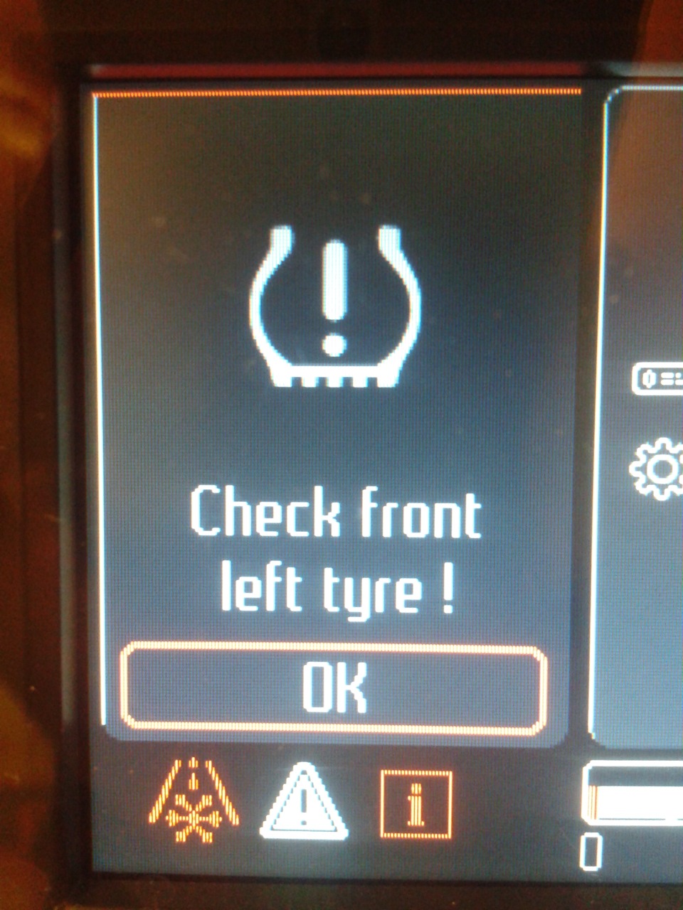 Информационное сообщение при красном сигнале — Ford Mondeo IV