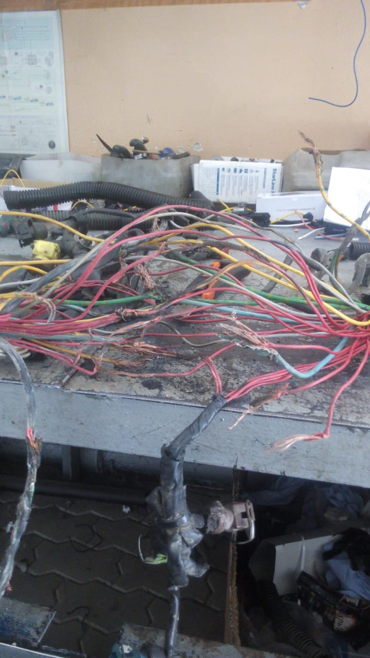 Нужна схема проводки косы ДВС — Peugeot 406, 2 л, 1996 года | поломка ...