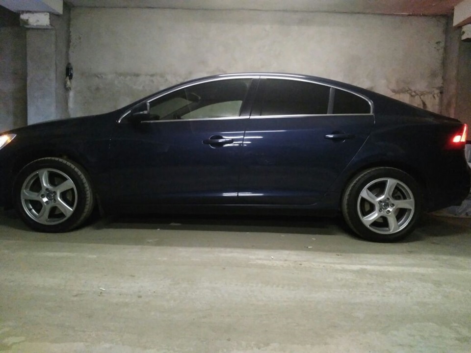 Поставили пружины — Volvo S60 (2G), 2,5 л, 2012 года | тюнинг | DRIVE2