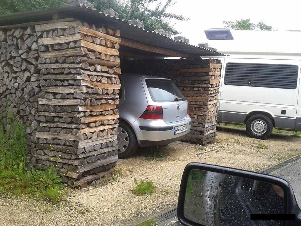 Что можно сделать из старых гаражей Гараж-машина-разлука! - ЗАЗ 1103, 1,2 л, 2002 года фотография DRIVE2