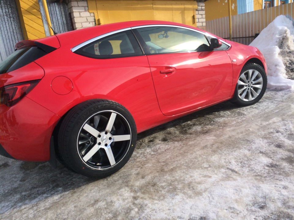 Opel Astra GTC r19