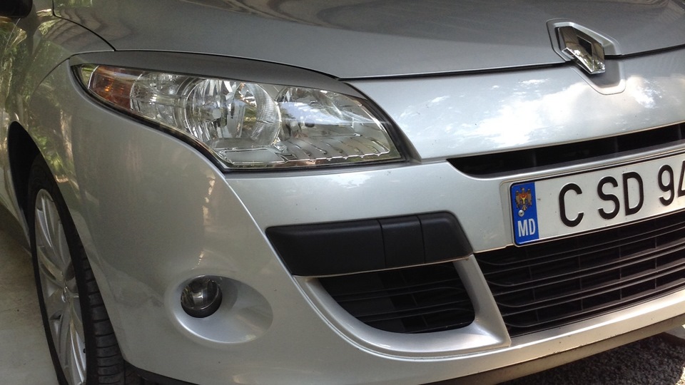 Замена амортизаторов и их опор. — Renault Megane III, 1,5 л, 2010 года ...